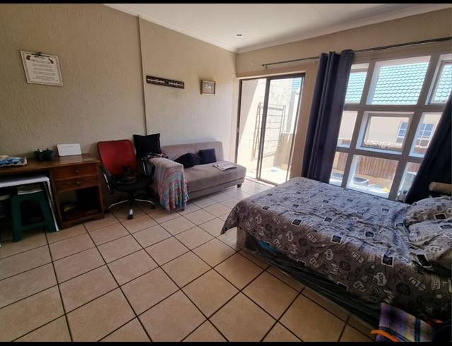 2 BEDROOM TOWNHOUSE FOR SALE IN NEW REDRUTH